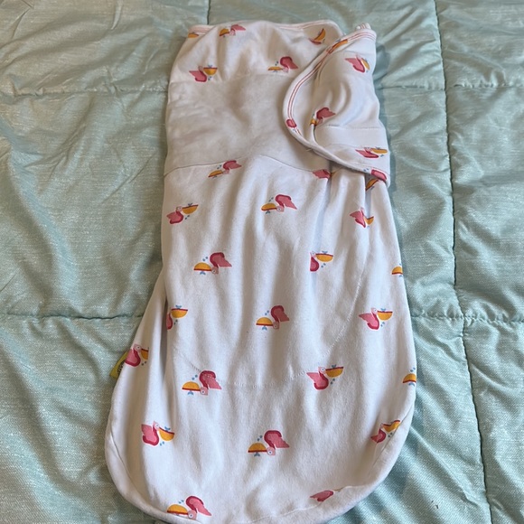 Nested bean swaddle stork - Picture 8 of 9